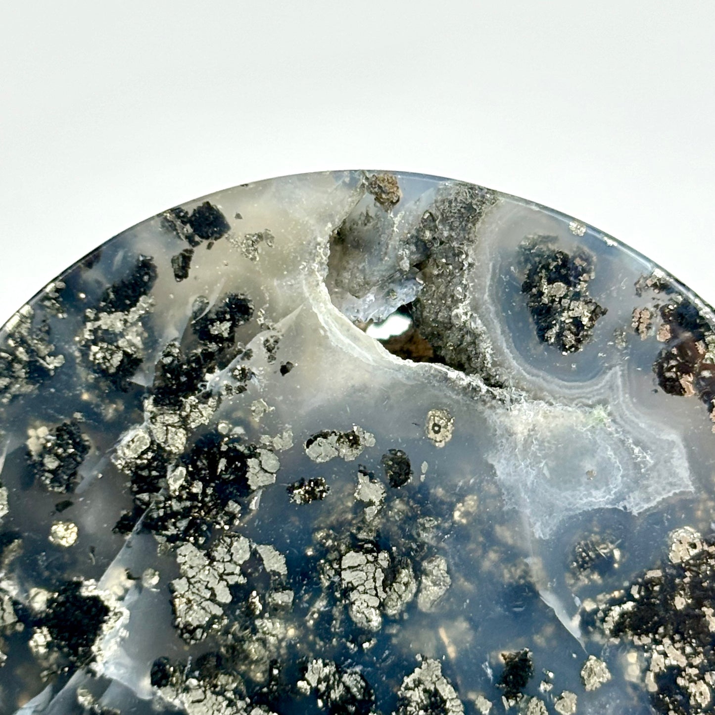 Marcasite in agate 1  5/8" (41mm)