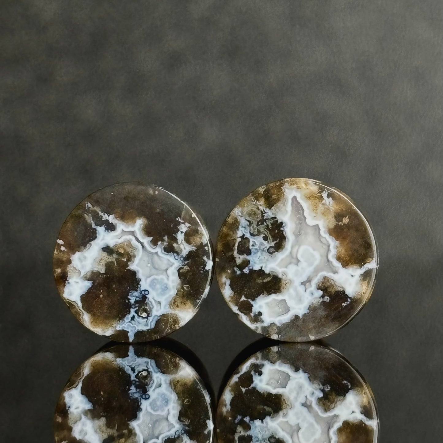 00g / 10mm Sumatra Agate