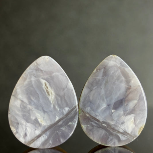 1" / 25mm Purple chalcedony Teardrops