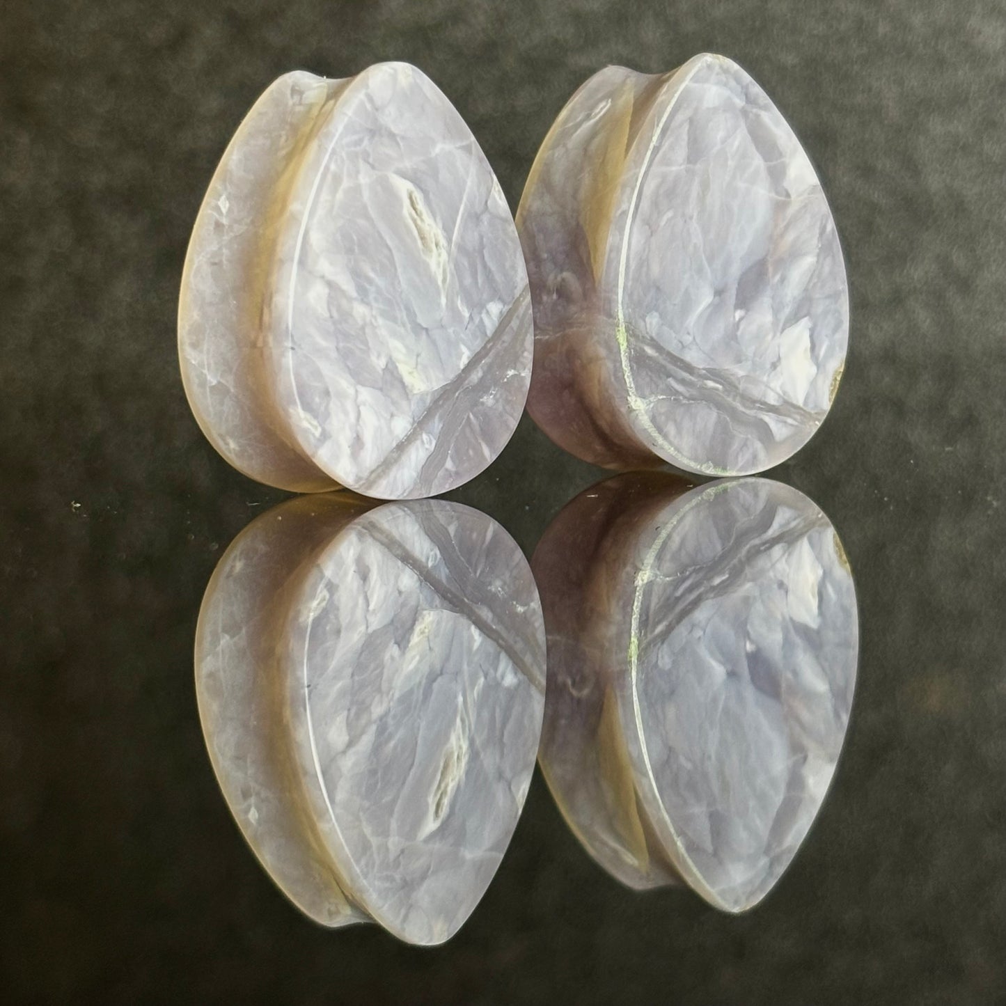 1" / 25mm Purple chalcedony Teardrops